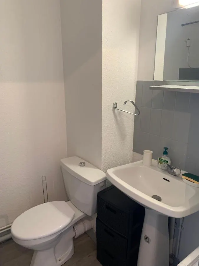 Appartamento Joli Studio Avec Garage Prive Tarbes